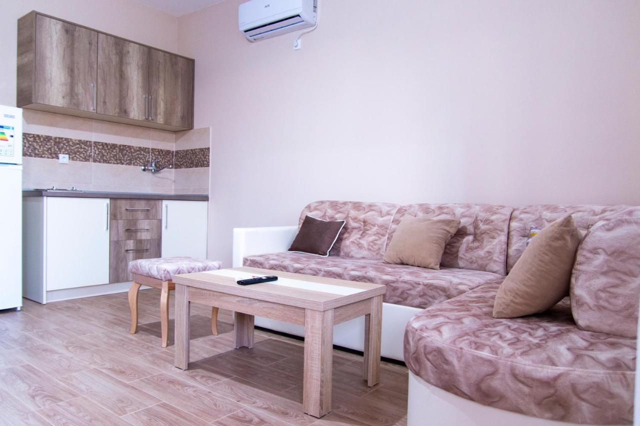 Apartments Rudaj ウルツィニ エクステリア 写真