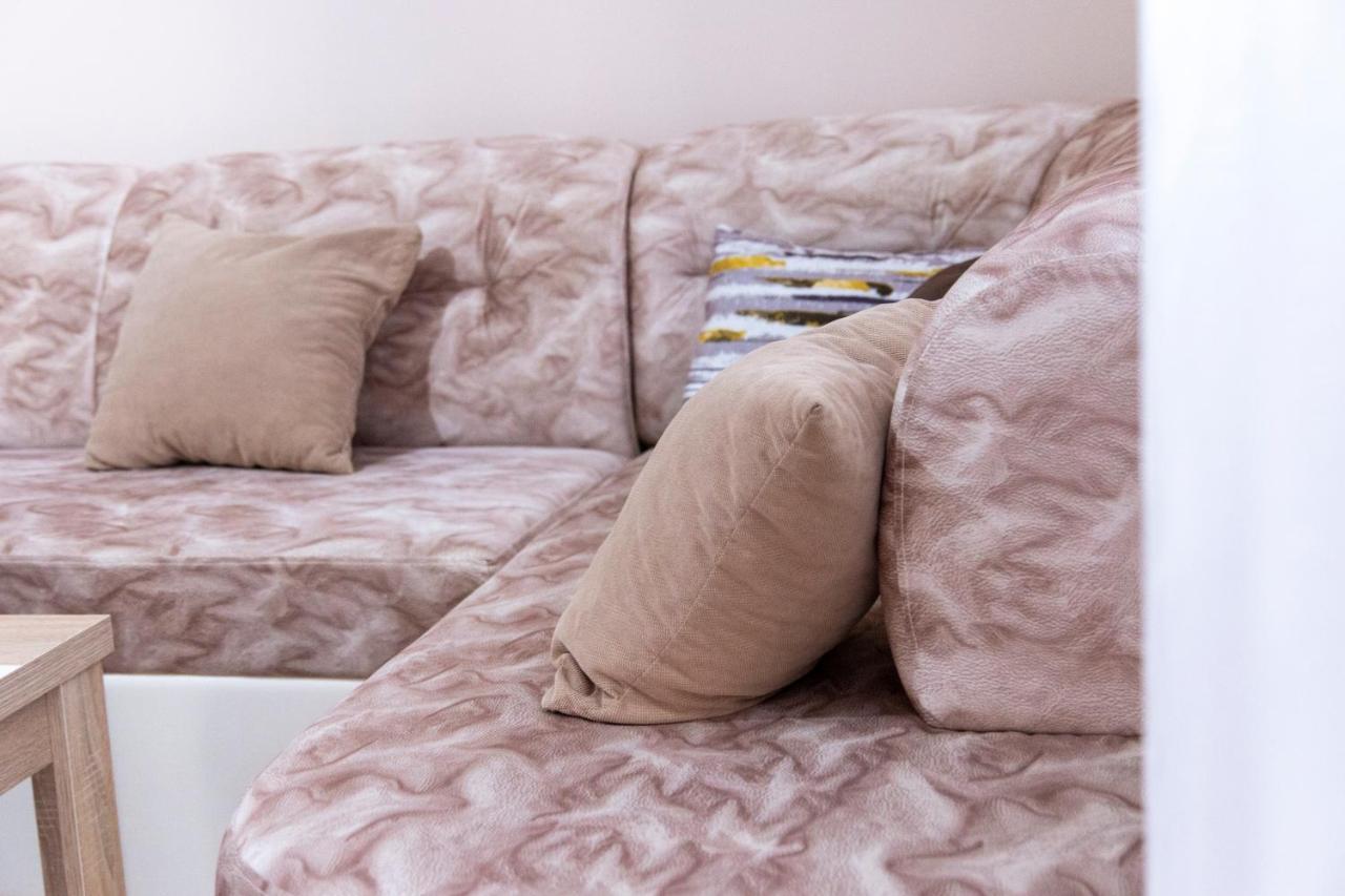 Apartments Rudaj ウルツィニ エクステリア 写真