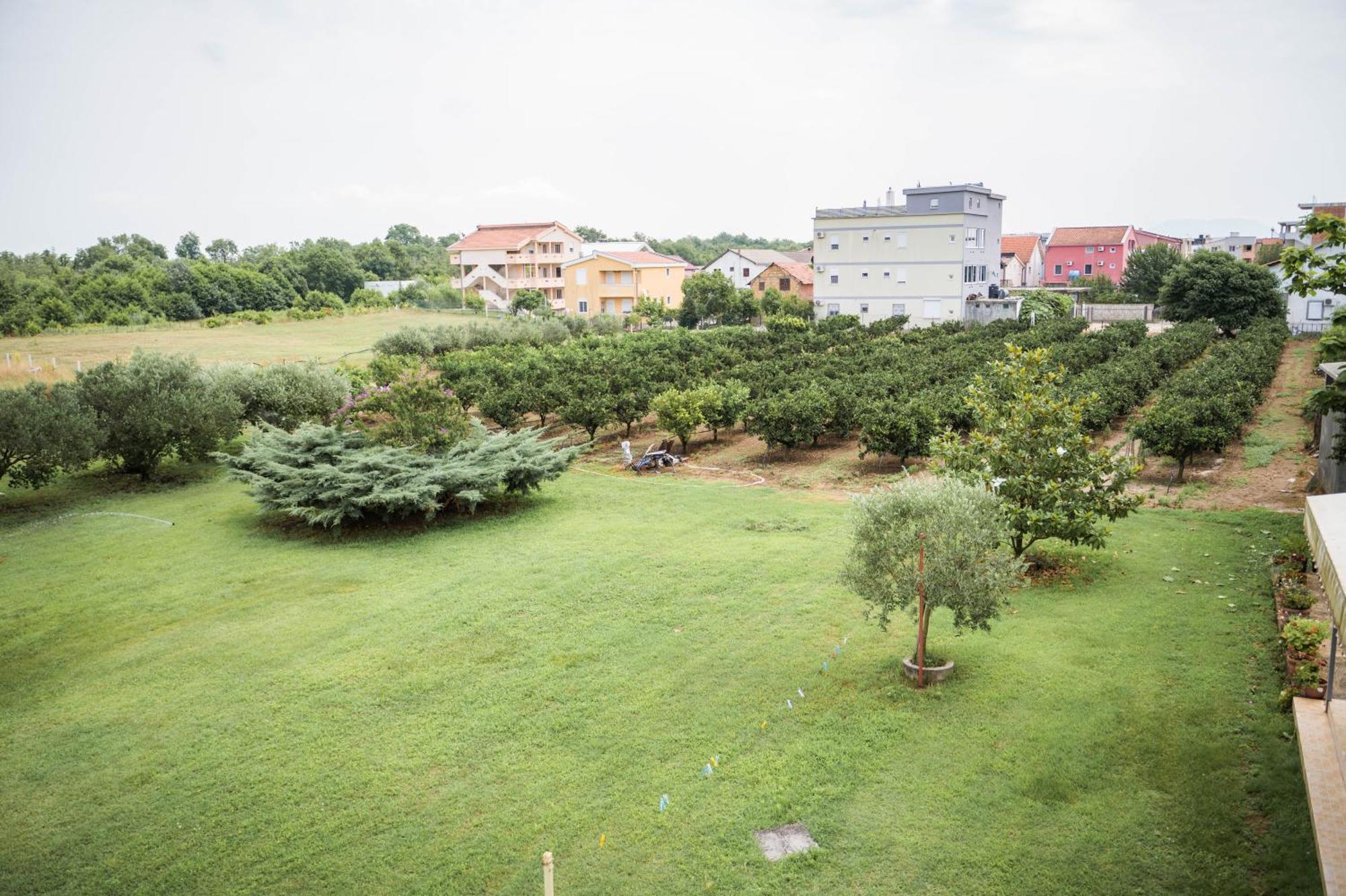 Apartments Rudaj ウルツィニ エクステリア 写真