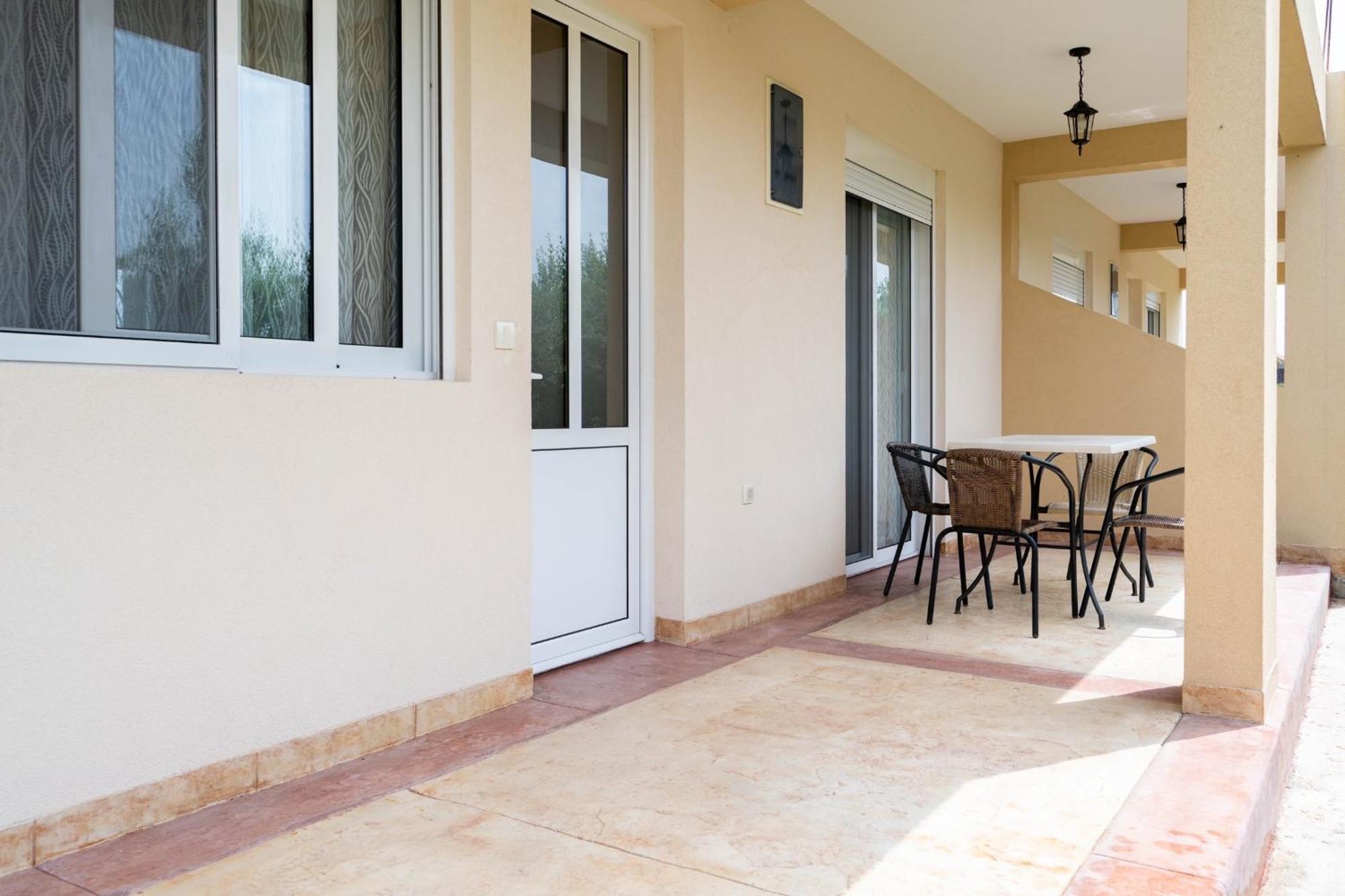 Apartments Rudaj ウルツィニ エクステリア 写真