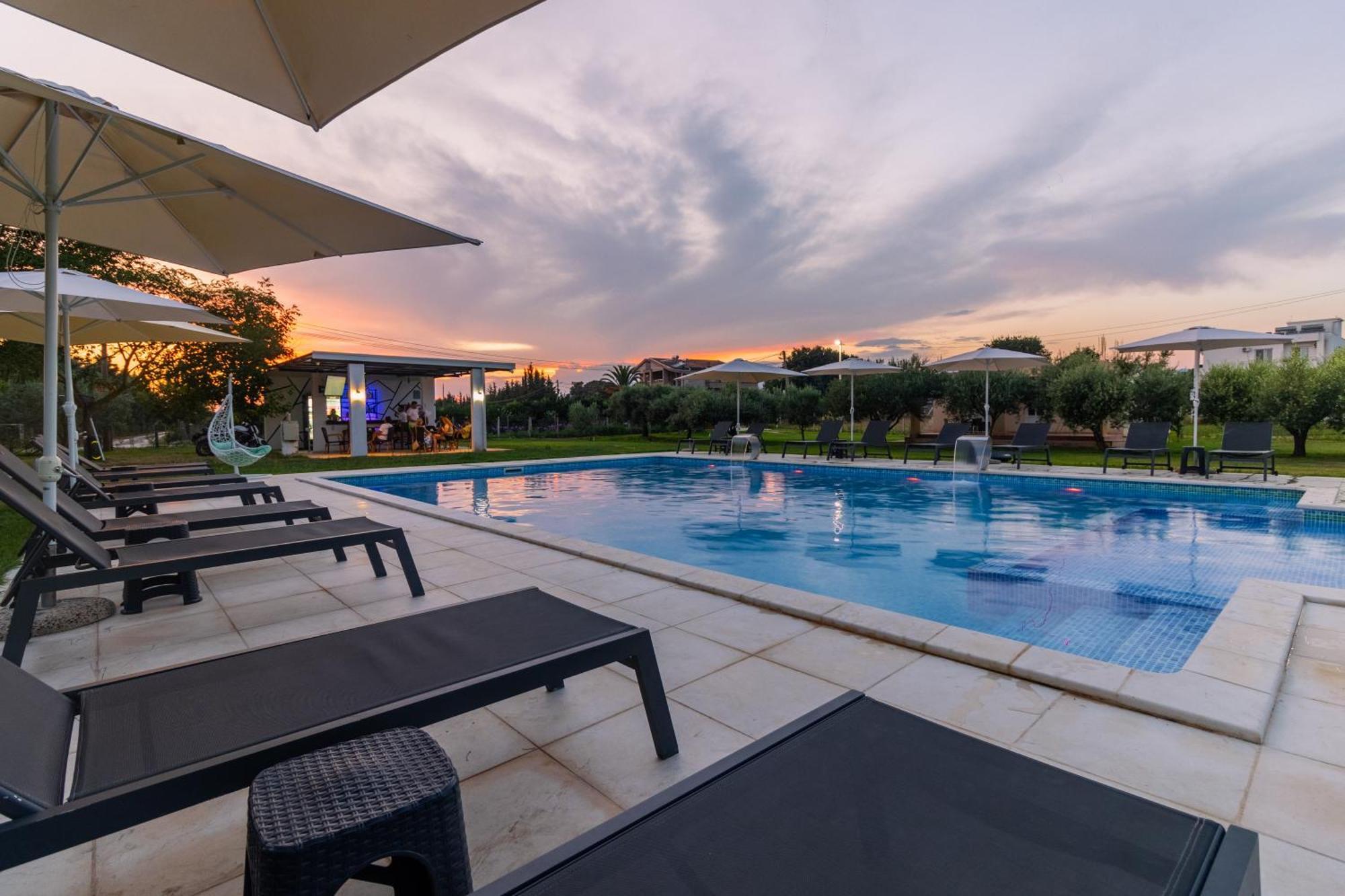 Apartments Rudaj ウルツィニ エクステリア 写真